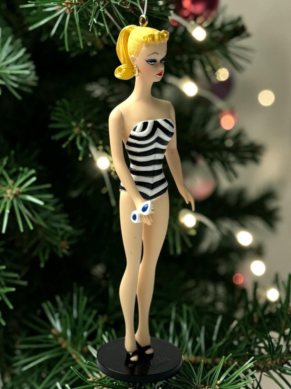Vintage Hallmark Barbie Ornament Debut 1959 Collector Series QX5006 Mattel 1994